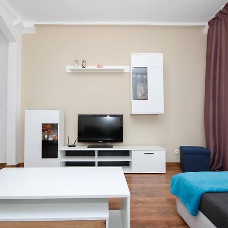 Trencianska Apartment Bratislava Bagian luar foto